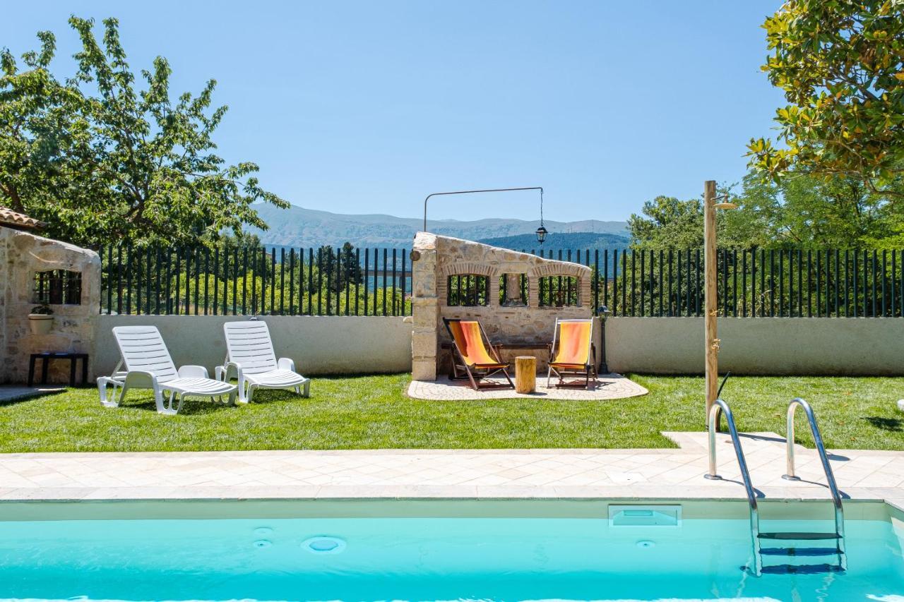 Aria Di Bosco Bed & Breakfast LʼAquila Екстериор снимка